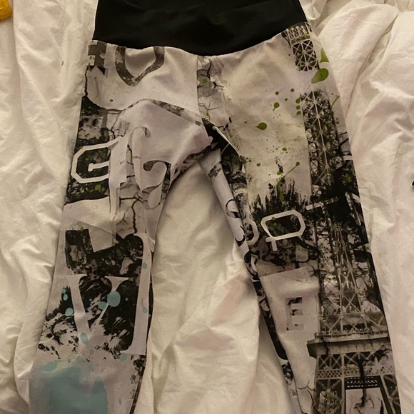 SUGAR LULU PARIS ADDITION CROP & LEGGINGS - Picture 12 of 12